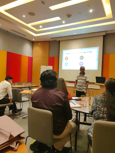 Melvin Joseph addressing participants at VAXEL 2025 Aspiring RIA Conference